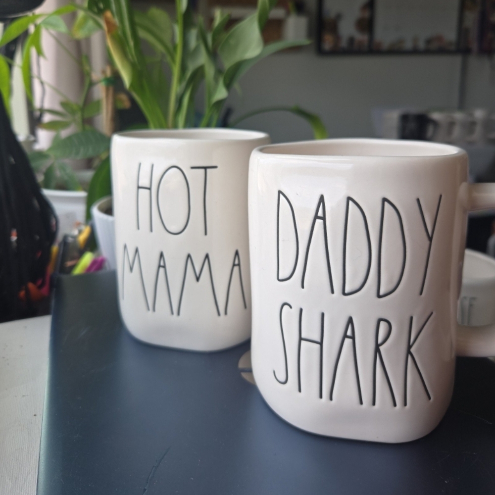 Rae Dunn Mug Set